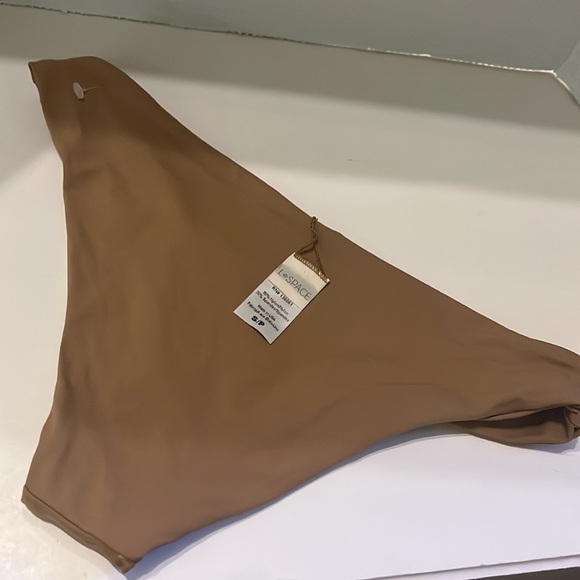 Lspace Sandy bikini bottoms new without tags - Picture 2 of 2